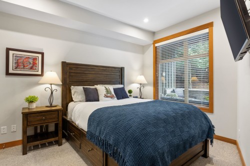 222-4660 Blackcomb Way, Whistler, BC 