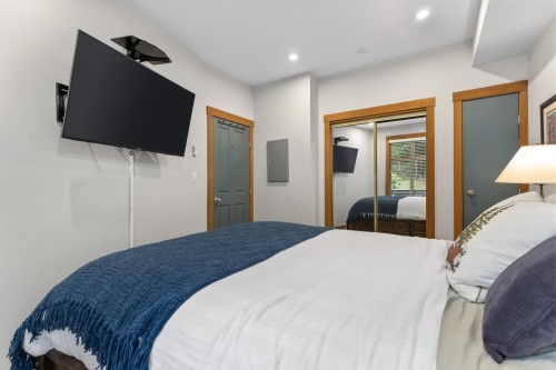 222-4660 Blackcomb Way, Whistler, BC 