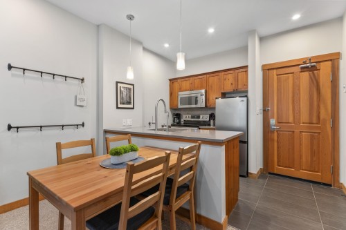 222-4660 Blackcomb Way, Whistler, BC 