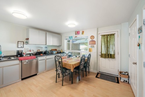 1683 Suffolk Avenue, Port Coquitlam, BC 