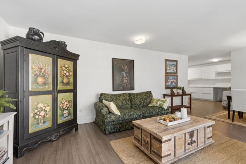 303-236 2Nd Street W, North Vancouver, BC 