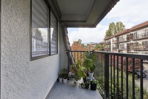 303-236 2Nd Street W, North Vancouver, BC 