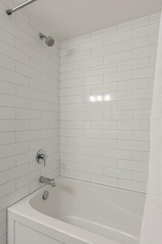 303-236 2Nd Street W, North Vancouver, BC 