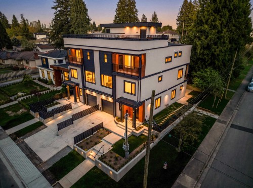 1-8408 17Th Avenue, Burnaby, BC 