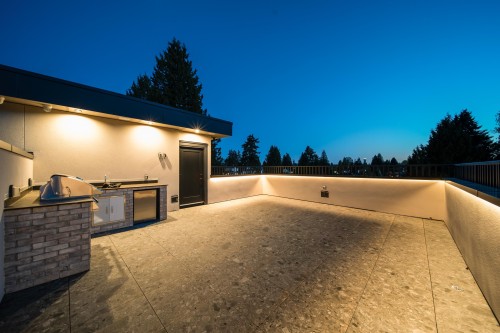 1-8408 17Th Avenue, Burnaby, BC 