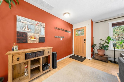 38248 Hemlock Avenue, Squamish, BC 