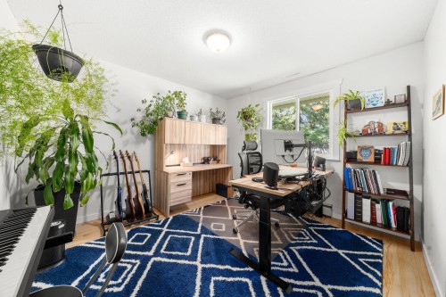 38248 Hemlock Avenue, Squamish, BC 
