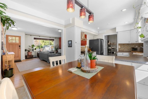 38248 Hemlock Avenue, Squamish, BC 