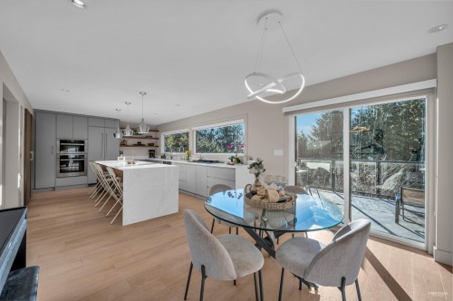 130 Oceanview Place, Lions Bay, BC 