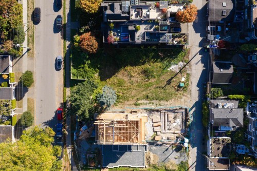 2576 Point Grey Road, Vancouver, BC 