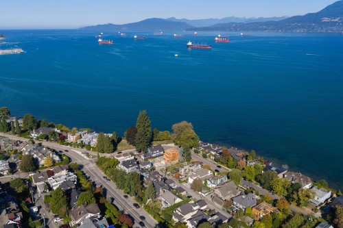2576 Point Grey Road, Vancouver, BC 