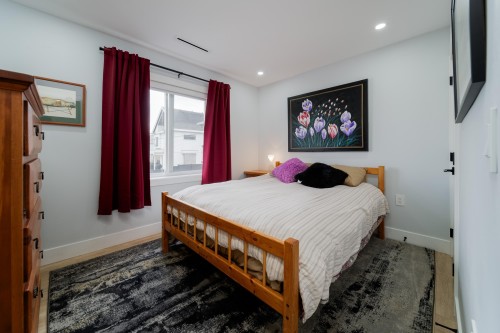 960 Renfrew Street, Vancouver, BC 