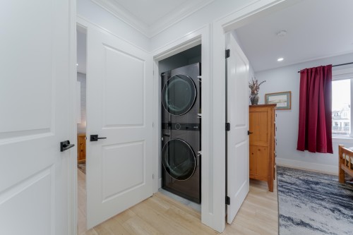 960 Renfrew Street, Vancouver, BC 