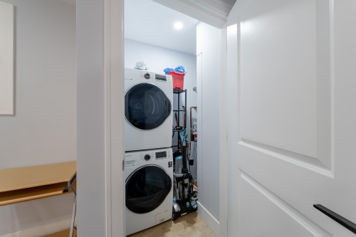 960 Renfrew Street, Vancouver, BC 