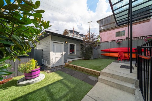 960 Renfrew Street, Vancouver, BC 
