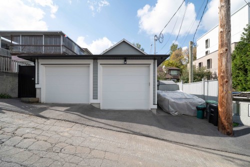 960 Renfrew Street, Vancouver, BC 