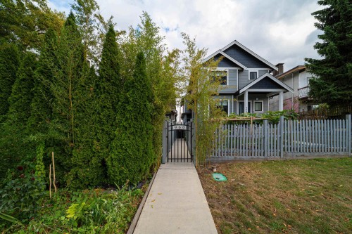 960 Renfrew Street, Vancouver, BC 