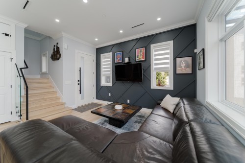960 Renfrew Street, Vancouver, BC 