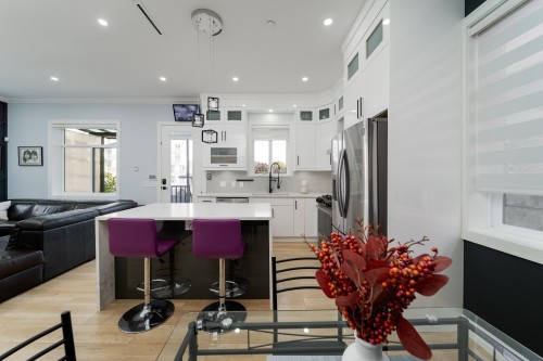 960 Renfrew Street, Vancouver, BC 