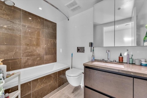 607-1571 57Th Avenue W, Vancouver, BC 
