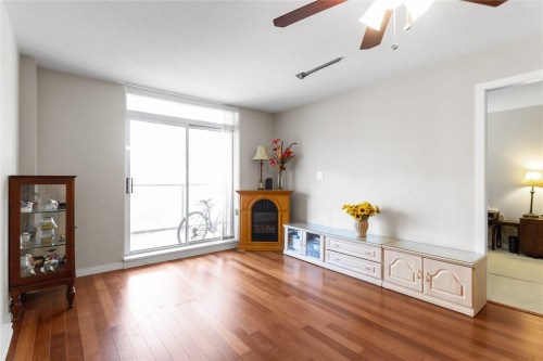 2109-1178 Heffley Crescent, Coquitlam, BC 
