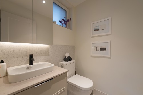 24-632 3Rd Street E, North Vancouver, BC 