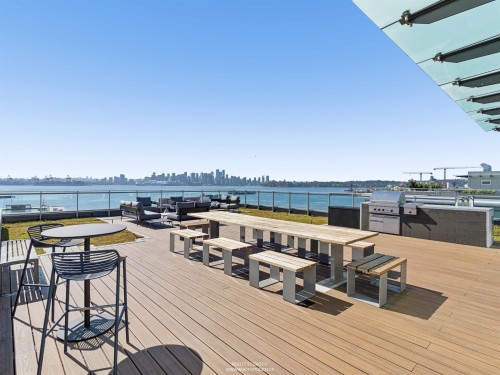 302-777 Harbour Way, North Vancouver, BC 