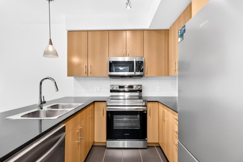 210-22290 North Avenue, Maple Ridge, BC 