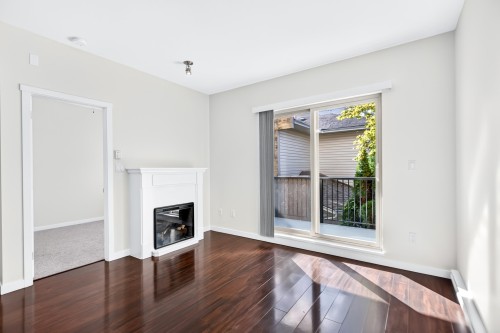 210-22290 North Avenue, Maple Ridge, BC 