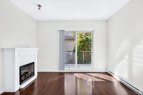 210-22290 North Avenue, Maple Ridge, BC 