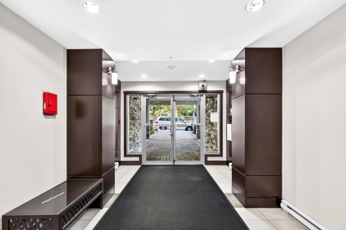 210-22290 North Avenue, Maple Ridge, BC 
