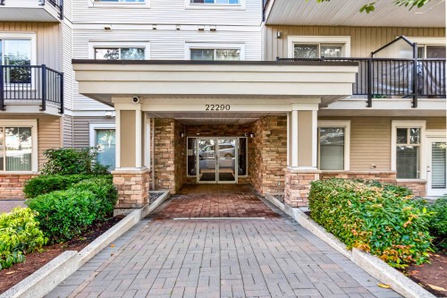 210-22290 North Avenue, Maple Ridge, BC 