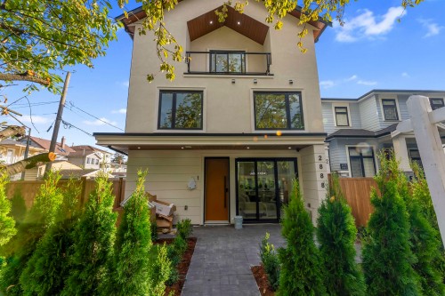 1-2888 6Th Avenue E, Vancouver, BC 