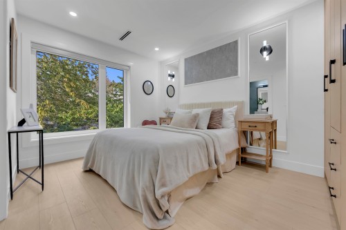 1-2888 6Th Avenue E, Vancouver, BC 