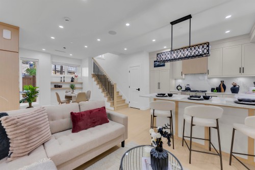 1-2888 6Th Avenue E, Vancouver, BC 