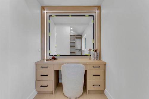 1-2888 6Th Avenue E, Vancouver, BC 