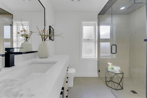 1-2888 6Th Avenue E, Vancouver, BC 
