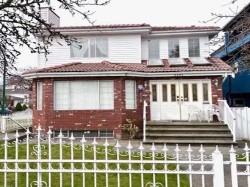 5095 Nanaimo Street Vancouver, BC V5P 4H9
