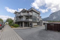 37738 Third Avenue Squamish, BC V8B 0S8
