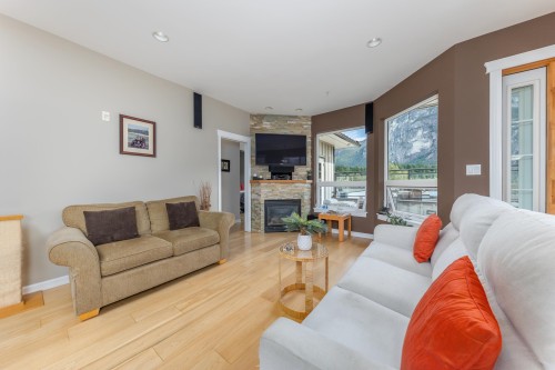 37738 Third Avenue, Squamish, BC 