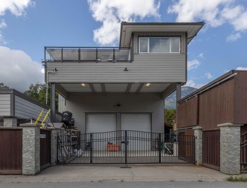 37738 Third Avenue, Squamish, BC 