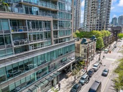 708-888 Homer Street Vancouver, BC V6B 0H7