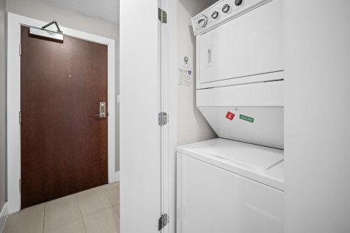 708-888 Homer Street, Vancouver, BC 