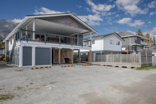 38012 Fifth Avenue, Squamish, BC 