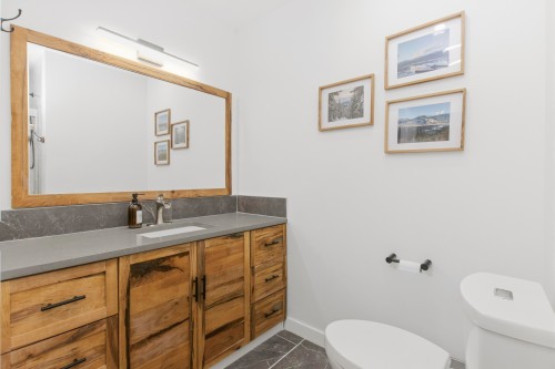 38012 Fifth Avenue, Squamish, BC 