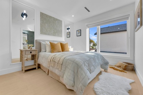 2-2888 6Th Avenue E, Vancouver, BC 