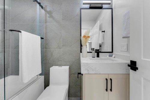 2-2888 6Th Avenue E, Vancouver, BC 