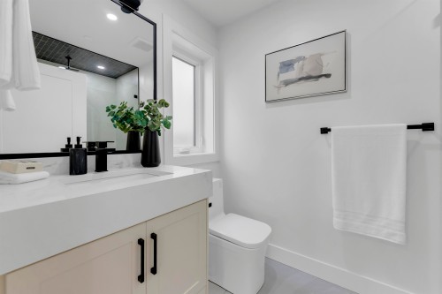2-2888 6Th Avenue E, Vancouver, BC 