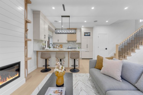 2-2888 6Th Avenue E, Vancouver, BC 