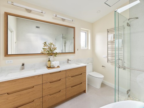3732 1St Avenue W, Vancouver, BC 